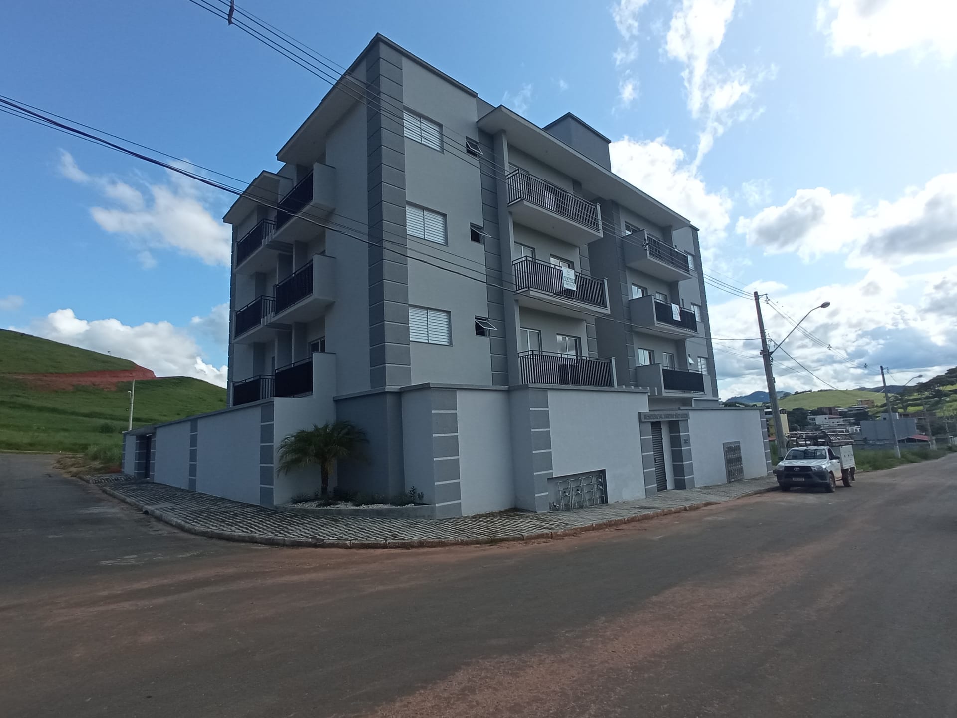 Apartamento para Locação 2 Quartos, 1 Vaga, 69.76M², Loteamento Jardim São Luiz, RIO POMBA - MG - foto 1