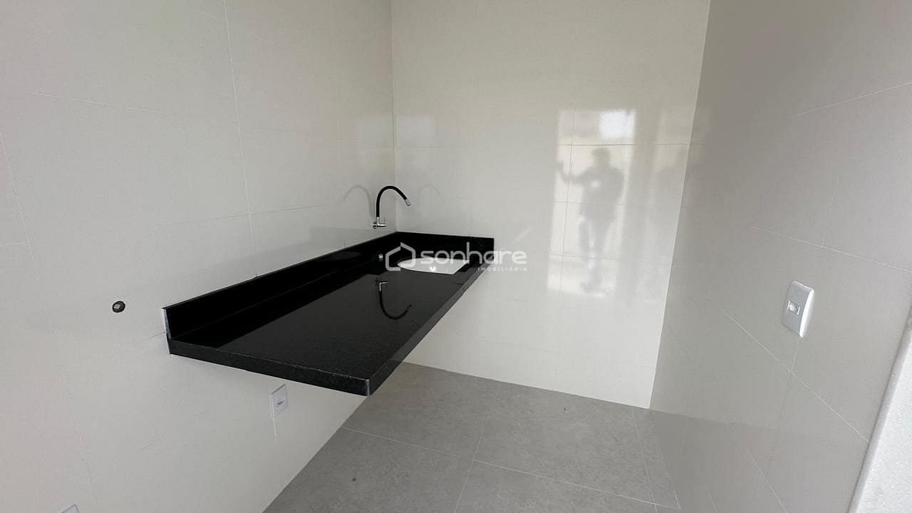 Apartamento à venda com 2 quartos, 110m² - Foto 2