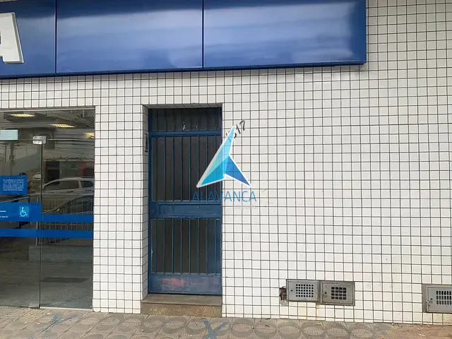 Apartamento com 395m² 3 quartos e 2 banheiros, para alugar, no bairro Centro em Governador Valadares