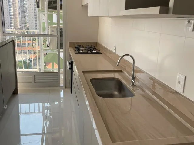 Apartamento 3 quartos e 4 banheiros, para alugar, no bairro Setor Bueno em Goiânia