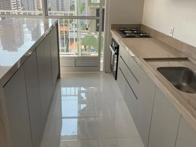 Apartamento 3 quartos e 4 banheiros, para alugar, no bairro Setor Bueno em Goiânia