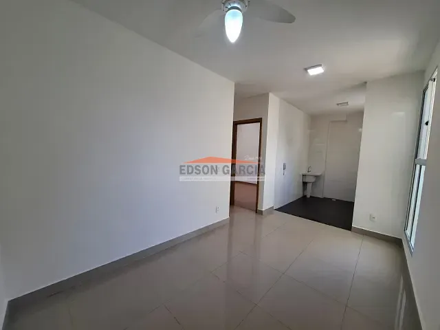 Apartamento 2 quartos e 1 banheiro, à venda, no bairro Caguassu em Sorocaba