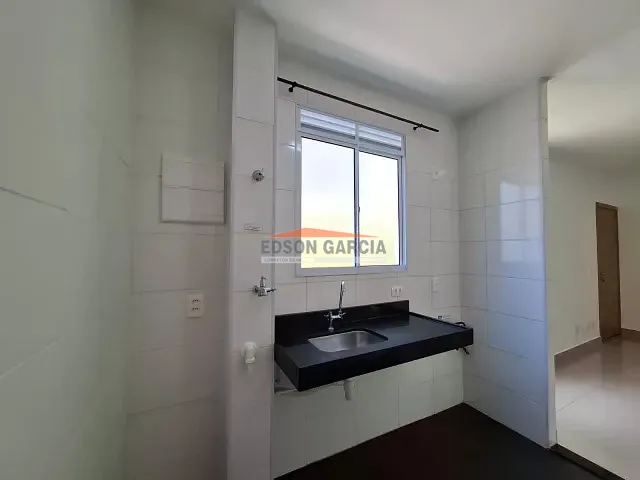 Apartamento 2 quartos e 1 banheiro, à venda, no bairro Caguassu em Sorocaba