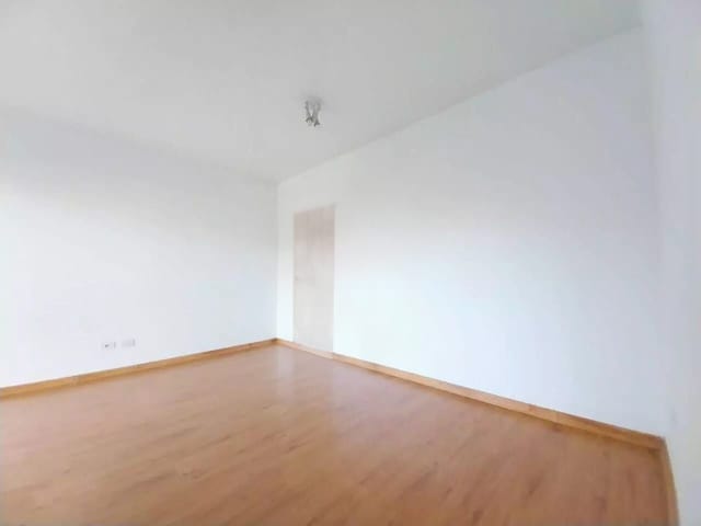 Foto do Apartamento - Apartamento TÉRREO à venda com 3 dorm por R$ 276.000 no Cond. Res. Costa Verde, Jardim Caiapiá, Cotia, SP | ETL IMOBILIARIA