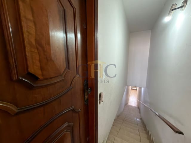 Apartamento 4 quartos e 2 banheiros, para alugar, no bairro Centro em Salto de Pirapora