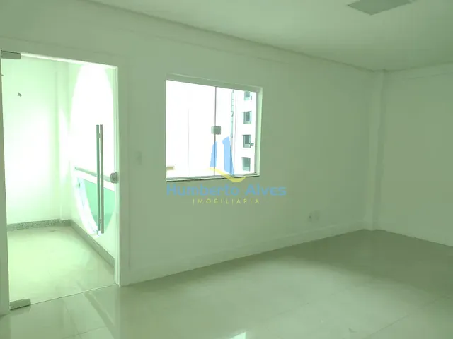 Apartamento 3 quartos e 1 banheiro, para alugar, no bairro Candeias em Vitória da Conquista