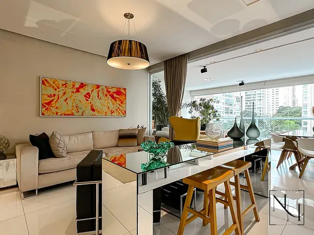 Apartamento com 222m² 4 quartos e 6 banheiros, à venda, no bairro Campo Belo em São Paulo