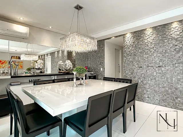 Apartamento com 222m² 4 quartos e 6 banheiros, à venda, no bairro Campo Belo em São Paulo