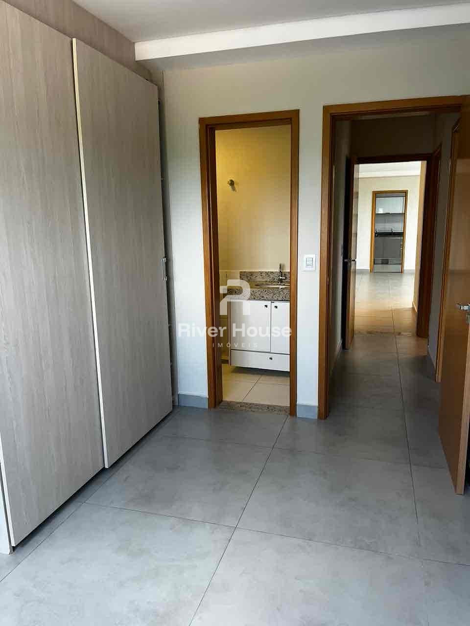 Apartamento para alugar com 3 quartos, 155m² - Foto 2
