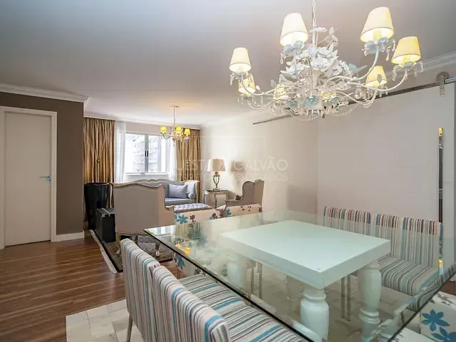 Apartamento com 151m² 3 quartos e 2 banheiros, à venda, no bairro Água Verde em Curitiba