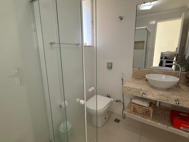Apartamento 2 quartos e 2 banheiros, à venda, no bairro Passagem em Cabo Frio