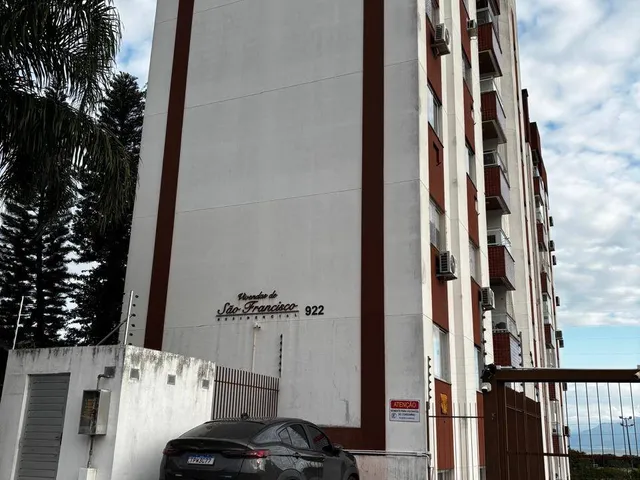 Apartamento com 99m² 2 quartos e 1 banheiro, para alugar, no bairro Saco dos Limões em Florianópolis