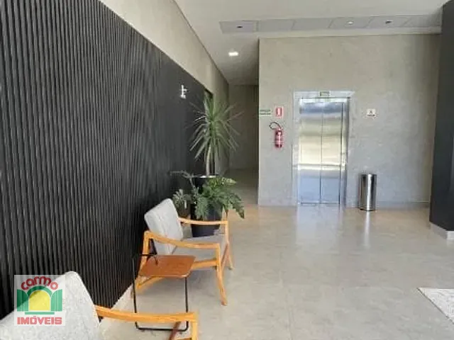 Apartamento 2 quartos e 2 banheiros, para alugar, no bairro Maracananzinho em Anápolis