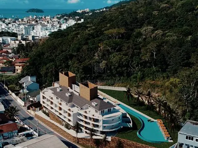 Apartamento 2 quartos e 3 banheiros, à venda, no bairro Jurerê em Florianópolis