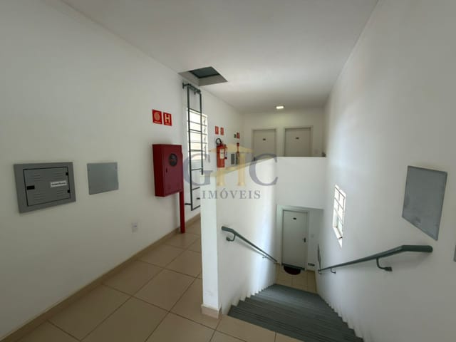 Apartamento com 43m² 2 quartos e 1 banheiro, para alugar, no bairro Vila Santa Isabel em Salto de Pirapora