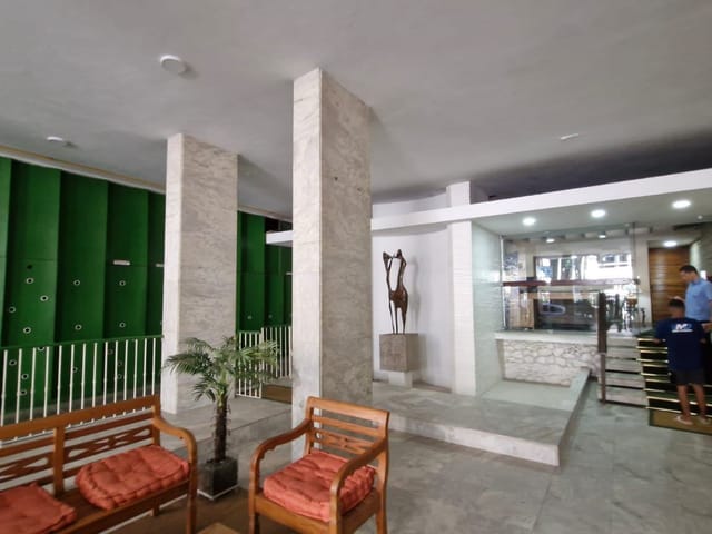 Foto do Apartamento - Apartamento à venda na arborizada e silenciosa Rua Cinco de Julho, Copacabana, RJ por R$ 1.610.000,00 | Henrique Martins