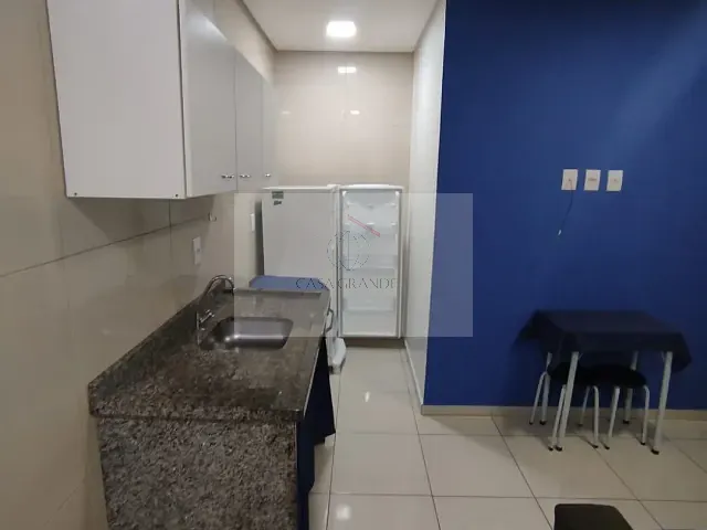 Apartamento 1 quarto e 1 banheiro, para alugar, no bairro Centro em Rolândia