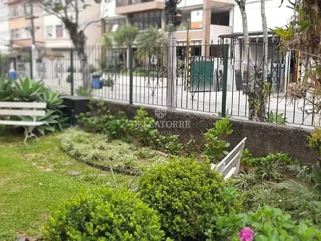 Apartamento com 49m² 2 quartos e 1 banheiro, à venda ou para alugar, no bairro Agriões em Teresópolis