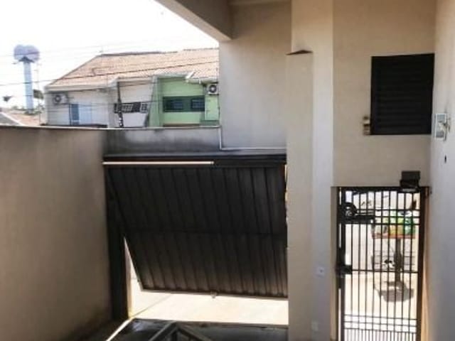 Apartamento 3 quartos e 2 banheiros, para alugar, no bairro Parque Residencial Cambé em Cambé