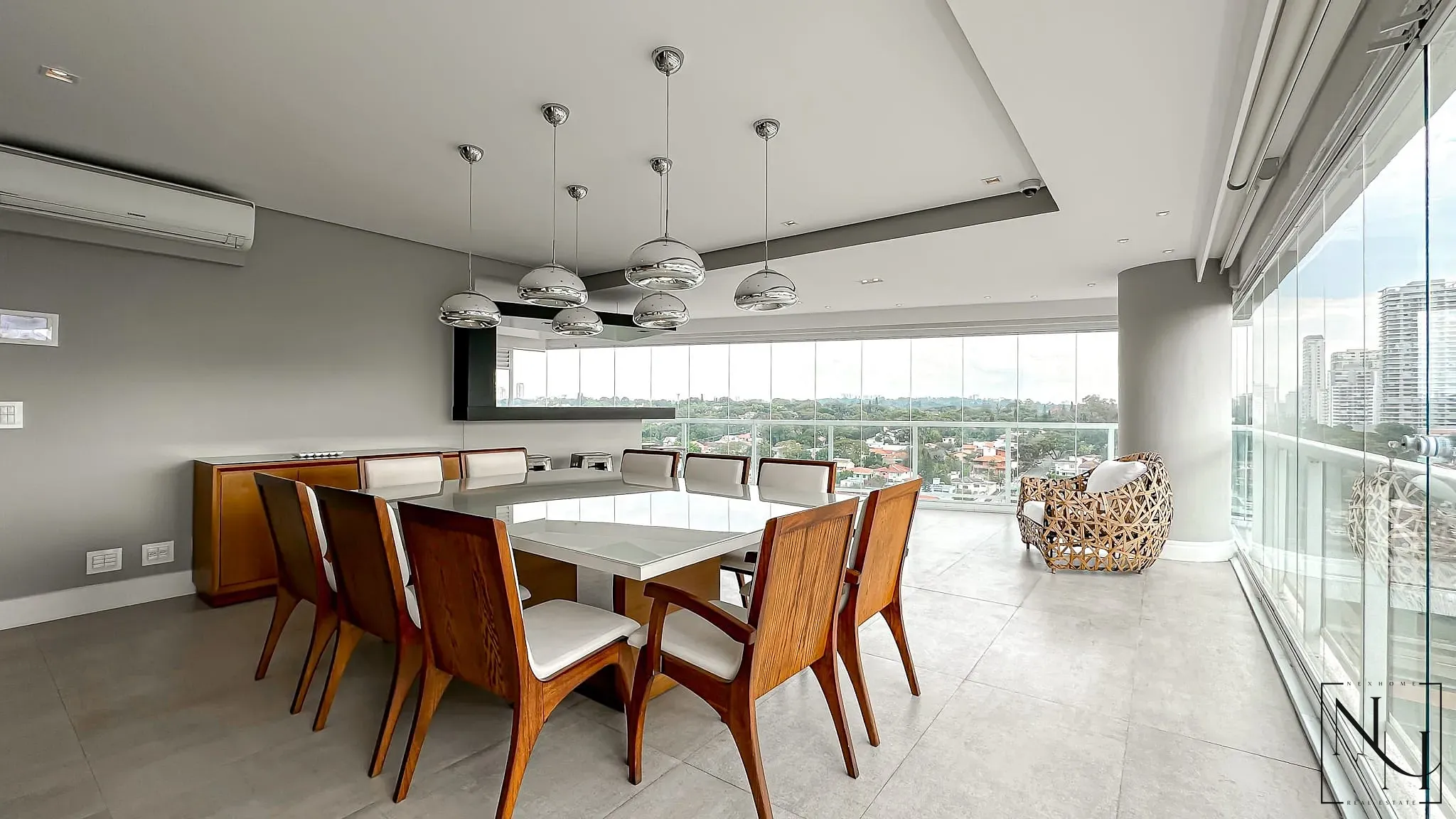 Apartamento, 3 quartos, 210 m² - Foto 1