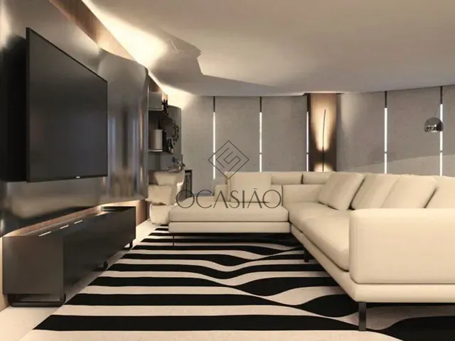 Apartamento com 247m² 4 quartos e 5 banheiros, à venda, no bairro Centro em Balneário Camboriú