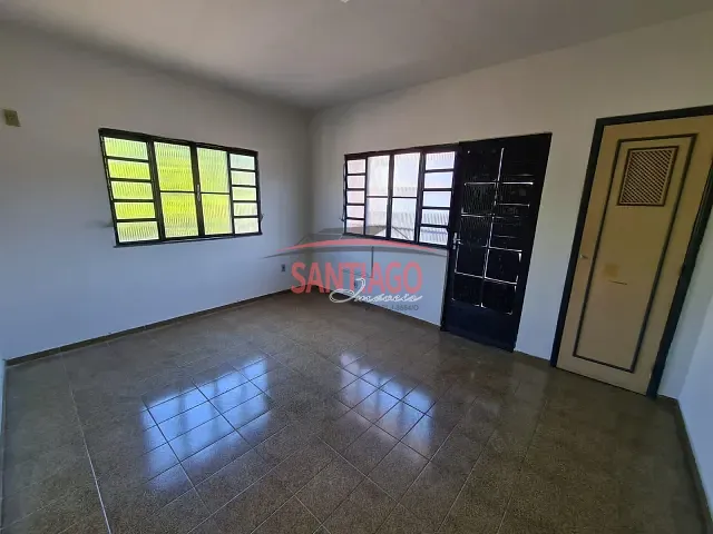 Apartamento 2 quartos e 1 banheiro, para alugar, no bairro Tavares em Santo Antônio de Pádua