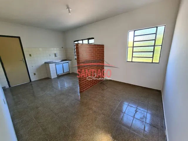 Apartamento 2 quartos e 1 banheiro, para alugar, no bairro Tavares em Santo Antônio de Pádua