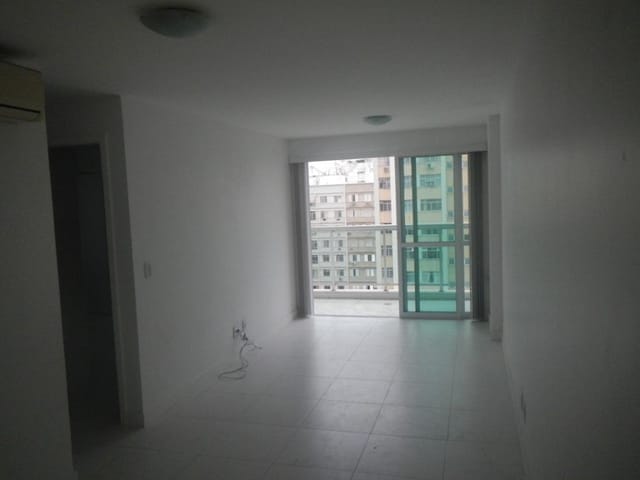 Foto do Apartamento - Rua Otávio Carneiro à 1 Qda da Praia(vazio) Lindo apto e prédio | ABIDON NAZARETH IMÓVEIS