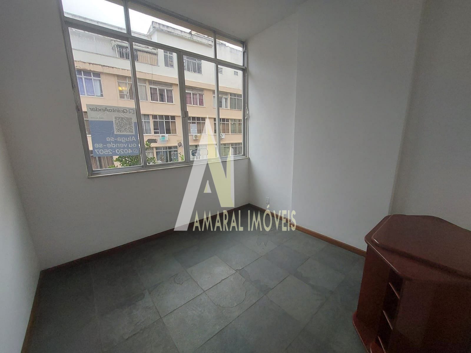 Apartamento para alugar com 3 quartos, 95m² - Foto 8