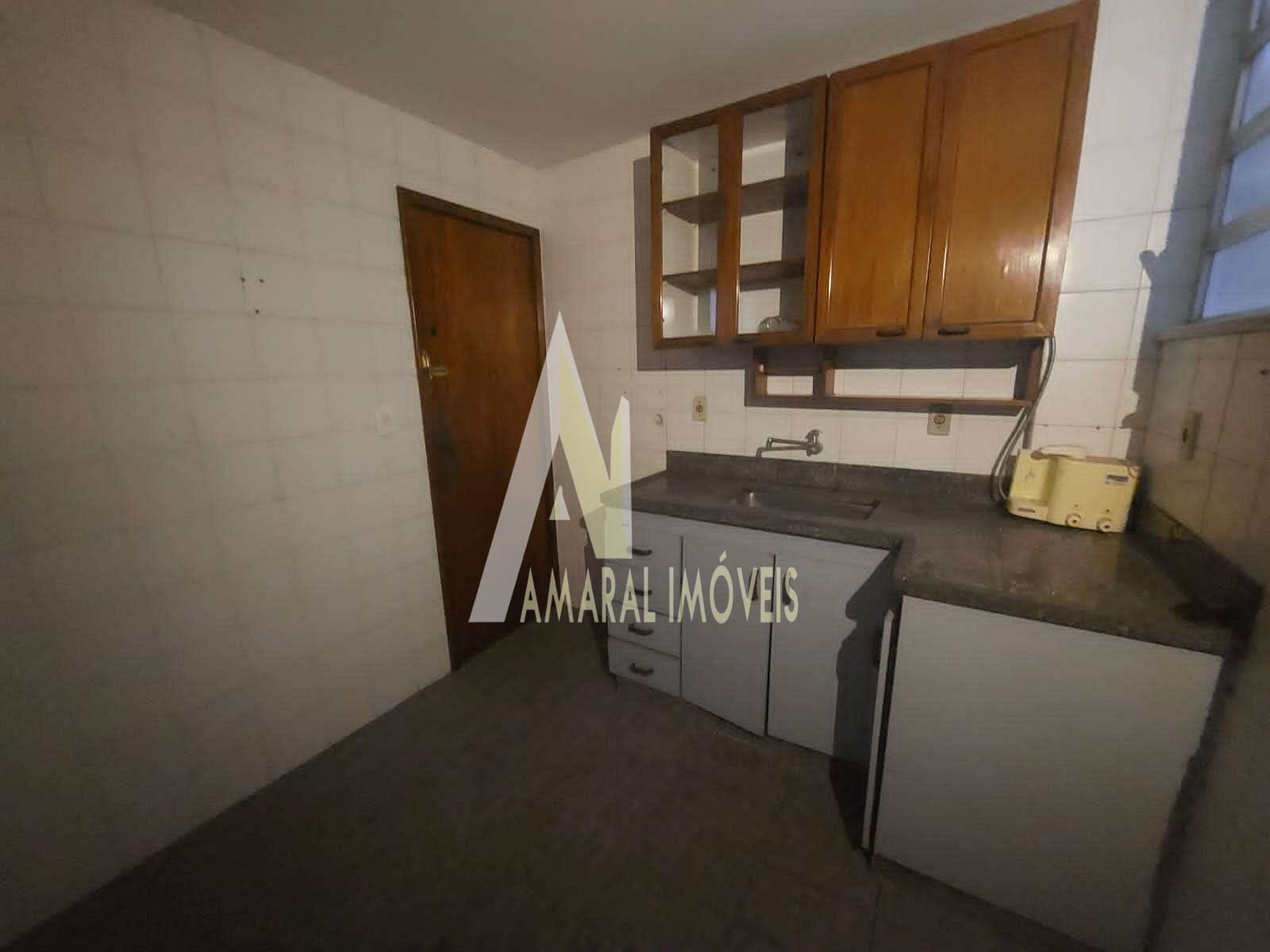 Apartamento para alugar com 3 quartos, 95m² - Foto 3