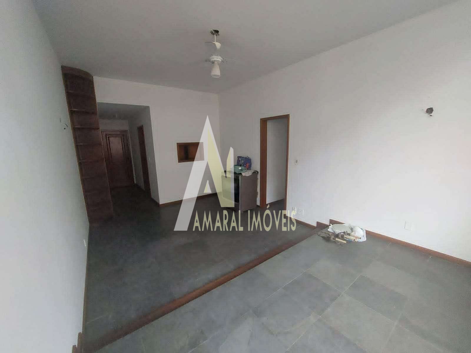 Apartamento para alugar com 3 quartos, 95m² - Foto 14
