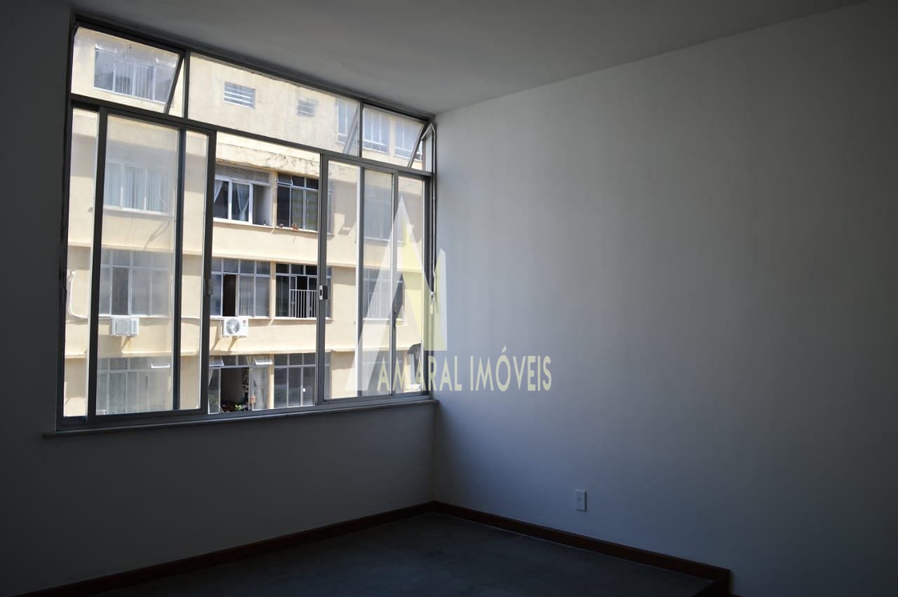 Apartamento para alugar com 3 quartos, 95m² - Foto 20