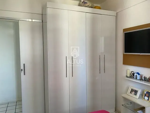 Apartamento 2 quartos e 1 banheiro, à venda, no bairro Imbuí em Salvador