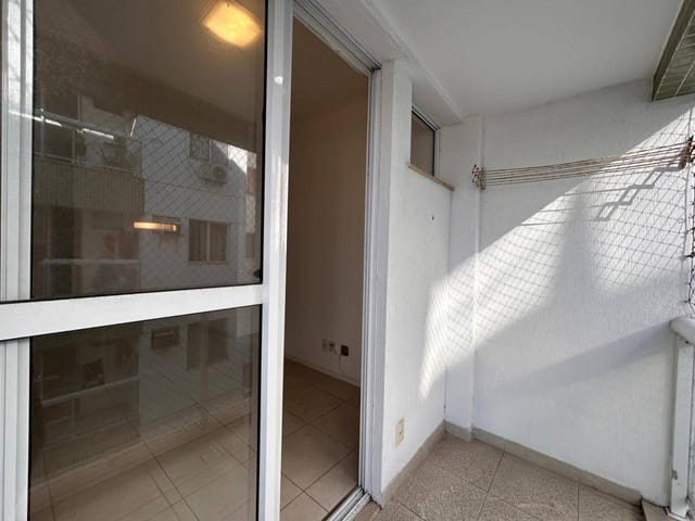 Apartamento 2 quartos e 2 banheiros, à venda, no bairro Parque Riviera em Cabo Frio