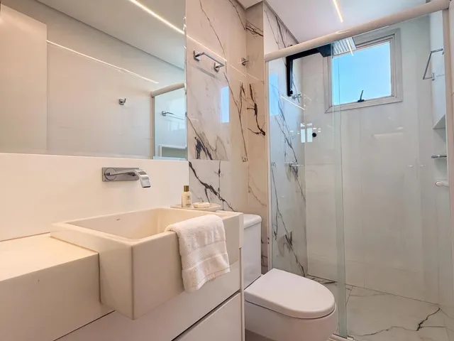 Apartamento 3 quartos e 2 banheiros, para alugar, no bairro Setor Bueno em Goiânia