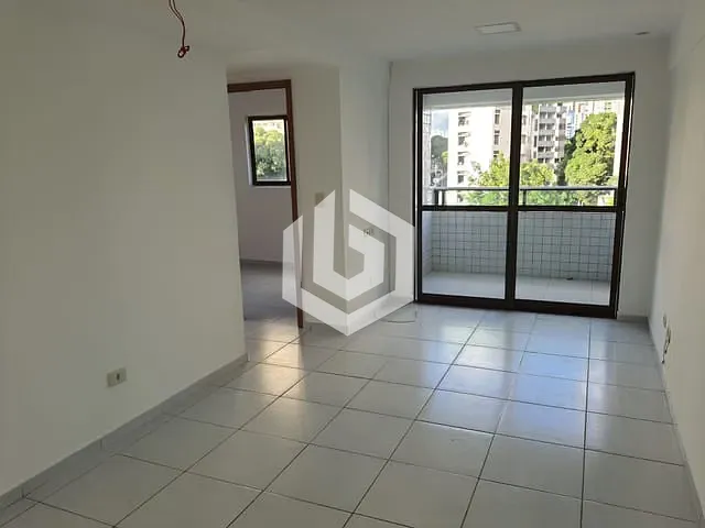 Apartamento com 65m² 2 quartos e 1 banheiro, à venda, no bairro Casa Forte em Recife