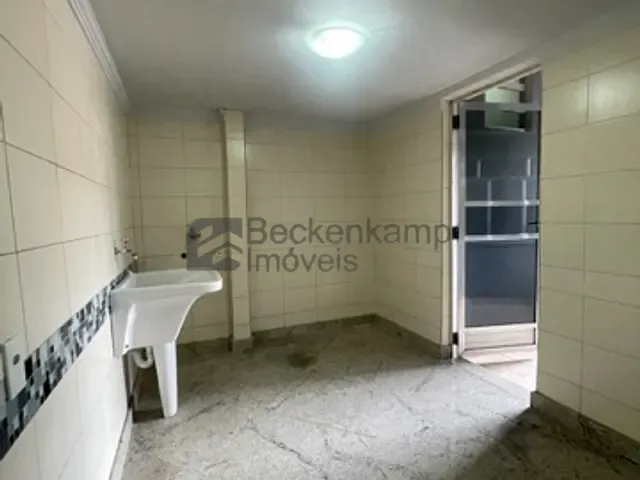 Apartamento 2 quartos e 1 banheiro, para alugar, no bairro Retiro em Volta Redonda
