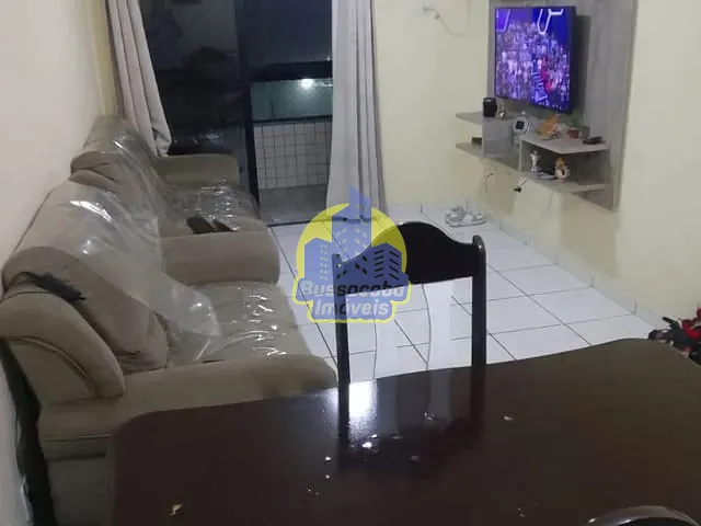 Apartamento com 60m², à venda, no bairro Maracanã em Praia Grande