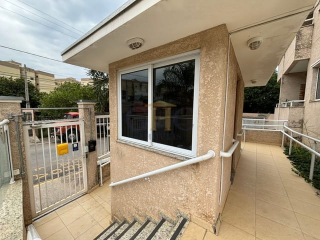 Apartamento com 85m² 3 quartos e 2 banheiros, para alugar, no bairro Vila dos Florianos em Salto de Pirapora