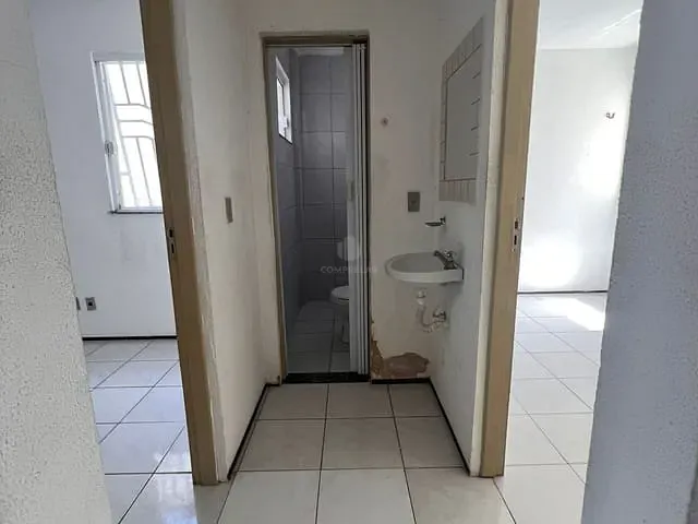 Apartamento 2 quartos e 1 banheiro, para alugar, no bairro Parque São José em Fortaleza