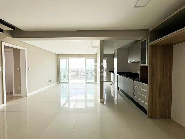 Apartamento com 250m² 3 quartos e 3 banheiros, à venda, no bairro Centro em Ponta Grossa