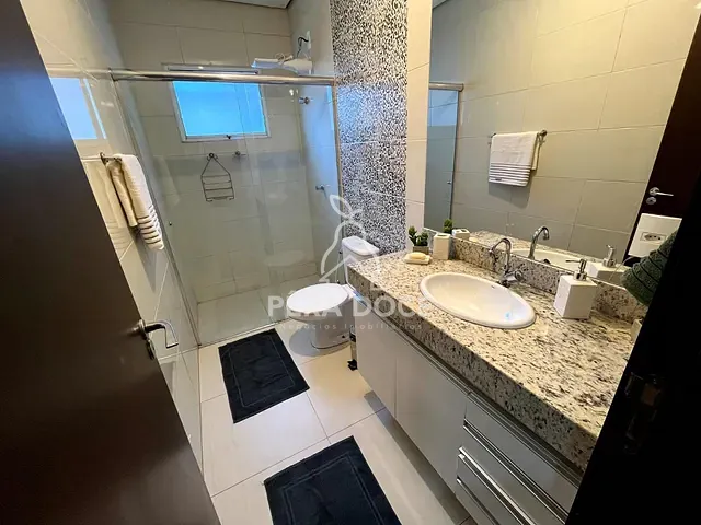 Apartamento 2 quartos e 1 banheiro, à venda ou para alugar, no bairro Nossa Senhora da Abadia em Uberaba