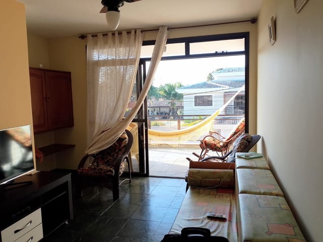 Apartamento 2 quartos e 1 banheiro, à venda, no bairro Extensão do Bosque em Rio das Ostras