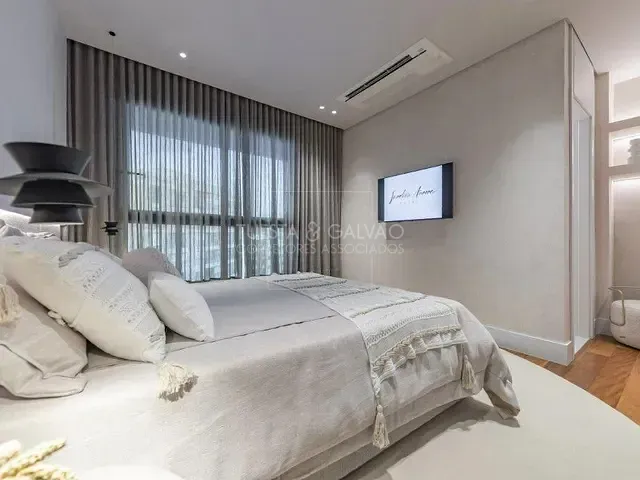 Apartamento com 287m² 4 quartos e 5 banheiros, à venda, no bairro Batel em Curitiba