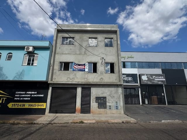 Apartamento com 80m² 2 quartos e 1 banheiro, à venda ou para alugar, no bairro Centro em Tatuí