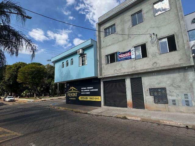 Apartamento com 80m² 2 quartos e 1 banheiro, à venda ou para alugar, no bairro Centro em Tatuí