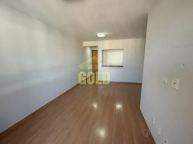 Apartamento com 130m² 3 quartos e 2 banheiros, à venda, no bairro Centro em Londrina