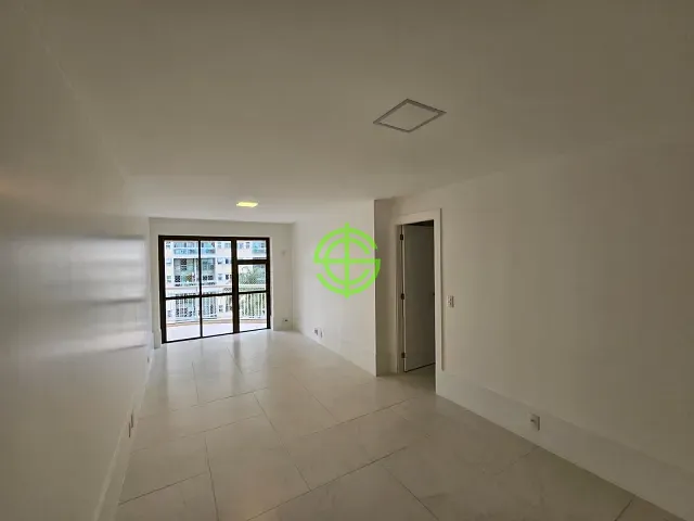 Apartamento com 84m² 3 quartos e 3 banheiros, para alugar, no bairro Barra da Tijuca em Rio de Janeiro