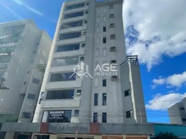 Apartamento 4 quartos e 3 banheiros, para alugar, no bairro Centro em Erechim
