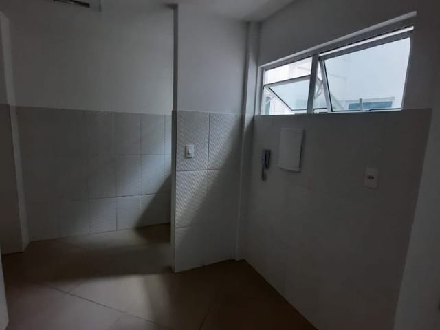 Apartamento com 50m² 1 quarto e 1 banheiro, para alugar, no bairro Centro em Macaé